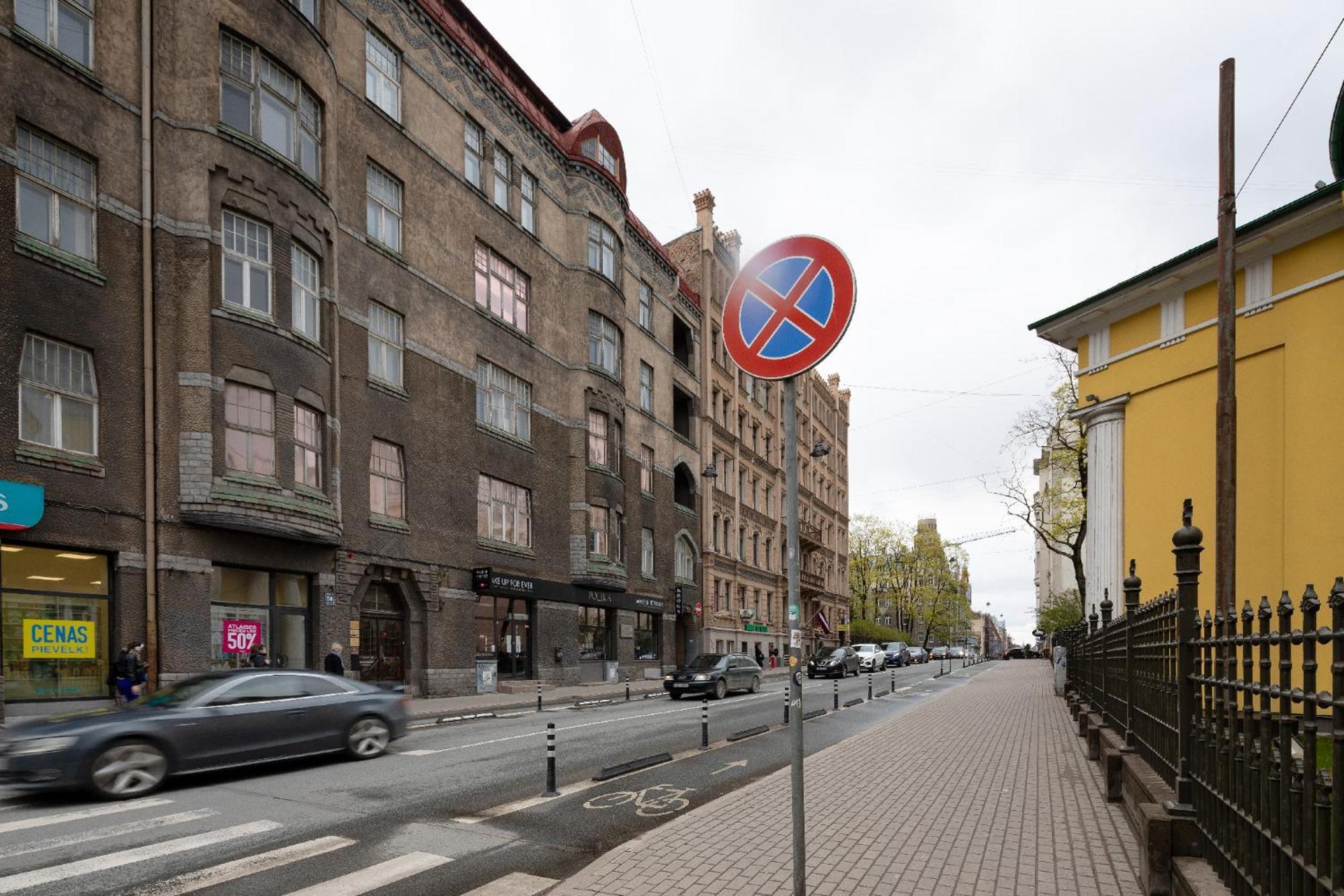 Brivibas Yard Apartment With Parking In City Center Riga Dış mekan fotoğraf