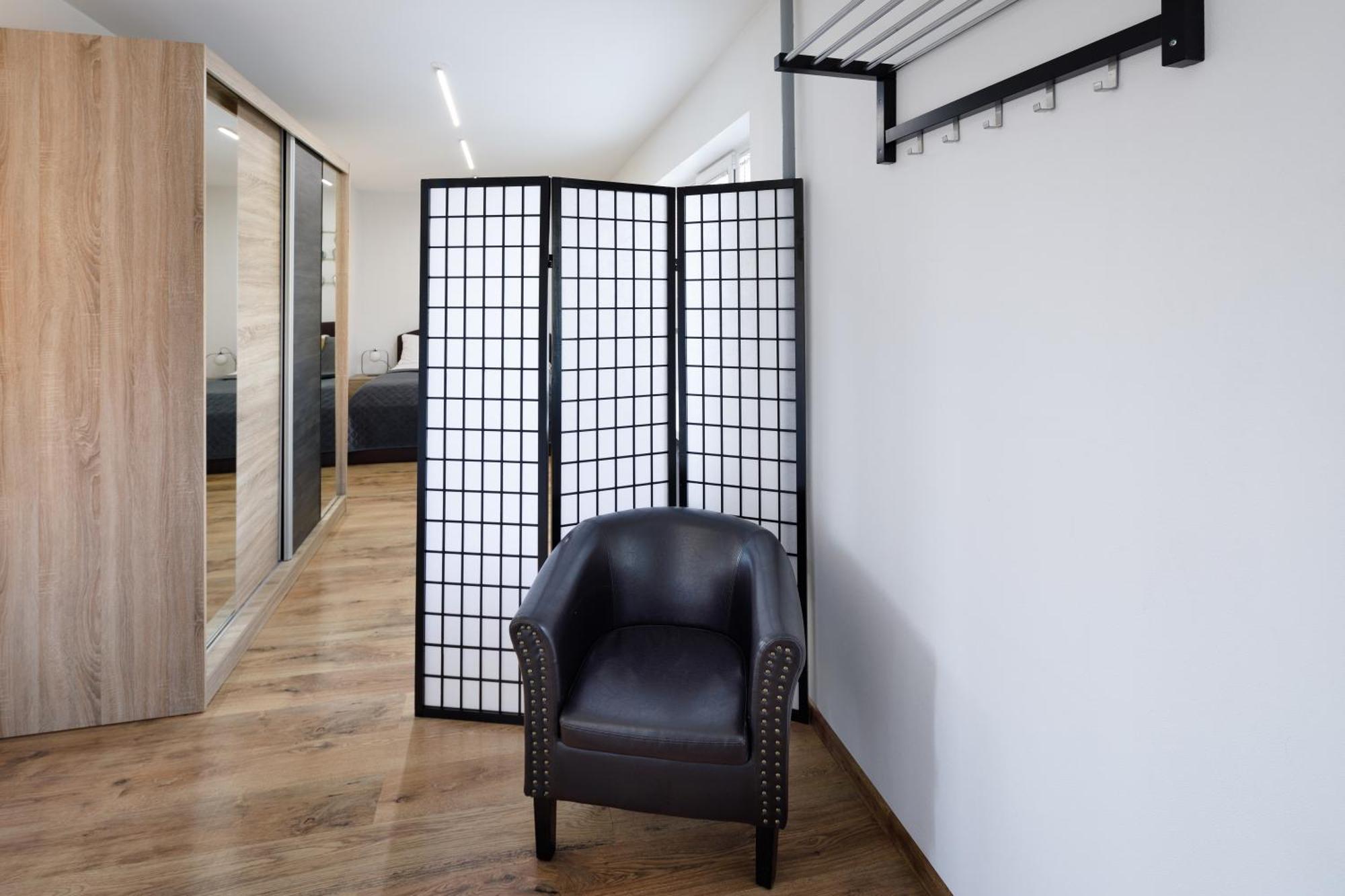 Brivibas Yard Apartment With Parking In City Center Riga Dış mekan fotoğraf