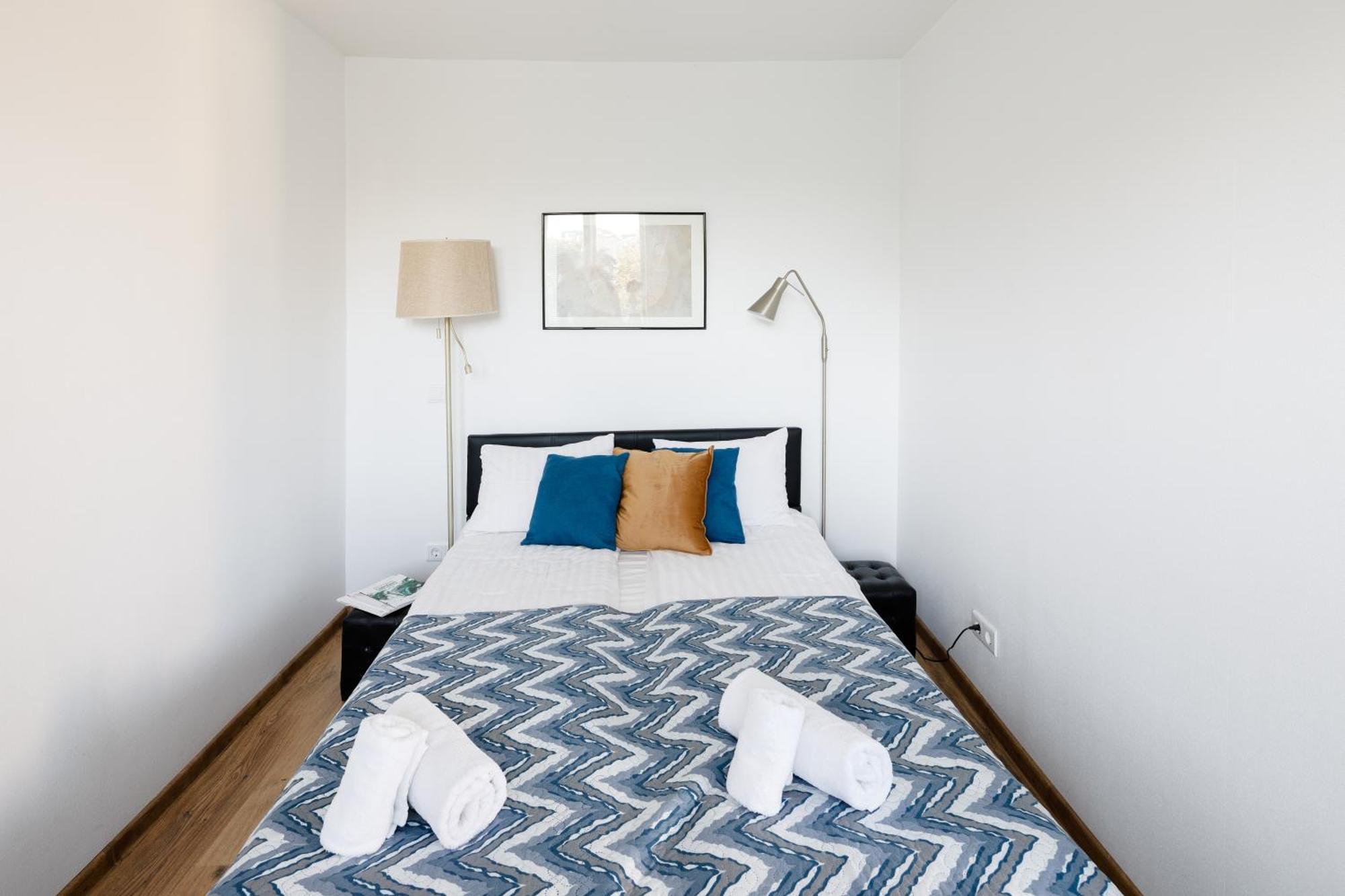 Brivibas Yard Apartment With Parking In City Center Riga Dış mekan fotoğraf